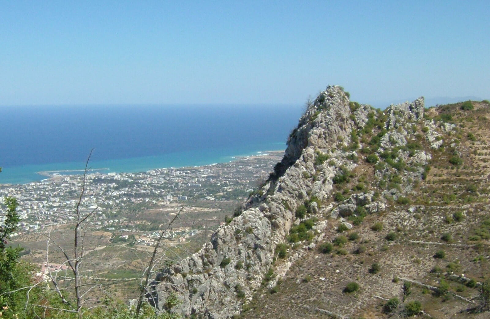 Girne St Hilarion.jpg